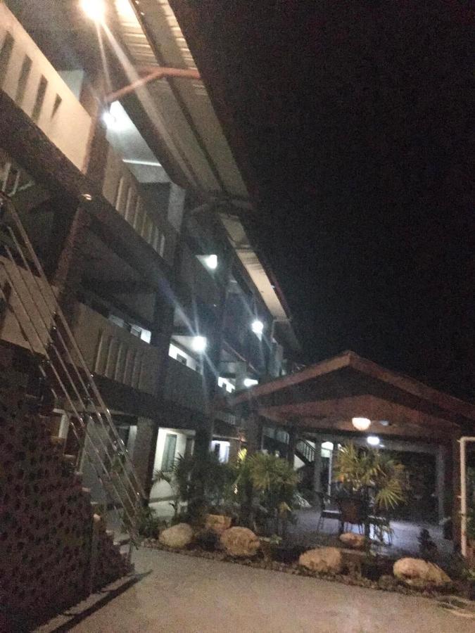 Nausori Airport Hotel Kültér fotó